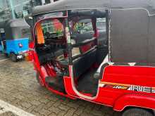 https://riyasewana.com/uploads/bajaj-re-16152213294.jpg