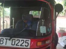 https://riyasewana.com/uploads/bajaj-re-171619076546.jpg