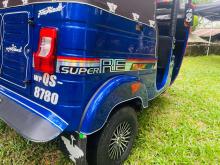 https://riyasewana.com/uploads/bajaj-re-175-10843216995.jpg