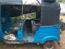 https://riyasewana.com/uploads/bajaj-re-175-181814574053.jpg