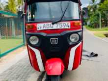 Bajaj RE 2017 Three Wheel