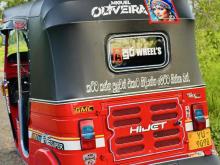 https://riyasewana.com/uploads/bajaj-re-1818011024423.jpg