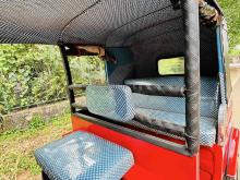 https://riyasewana.com/uploads/bajaj-re-1912092624153.jpg