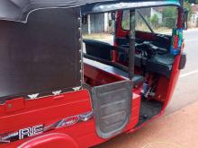 https://riyasewana.com/uploads/bajaj-re-191213236844.jpg