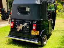 https://riyasewana.com/uploads/bajaj-re-191540504283.jpg