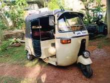 https://riyasewana.com/uploads/bajaj-re-1995-2717114612612.jpg