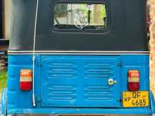 https://riyasewana.com/uploads/bajaj-re-2-101439254382.jpg