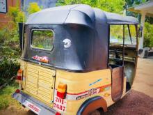 https://riyasewana.com/uploads/bajaj-re-2-111246406056.jpg