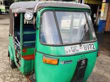 https://riyasewana.com/uploads/bajaj-re-2-1218094522172.jpg