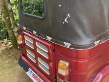 https://riyasewana.com/uploads/bajaj-re-2-1310434722433.jpg