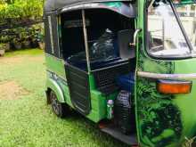 https://riyasewana.com/uploads/bajaj-re-2-13143915242.jpg