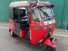 https://riyasewana.com/uploads/bajaj-re-2-132035196096.jpg