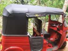 https://riyasewana.com/uploads/bajaj-re-2-191436444673.jpg