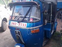 https://riyasewana.com/uploads/bajaj-re-2-1995-52100451238166.jpg