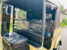 https://riyasewana.com/uploads/bajaj-re-2-2005-108390812133.jpg