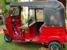 https://riyasewana.com/uploads/bajaj-re-2-2005-416211612383.jpg