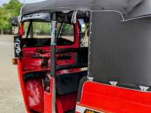 https://riyasewana.com/uploads/bajaj-re-2-2006-1822093312414.jpg