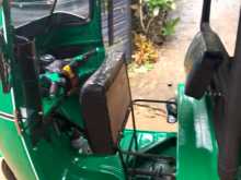 https://riyasewana.com/uploads/bajaj-re-2-2006-416284812874.jpg