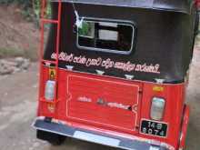 https://riyasewana.com/uploads/bajaj-re-2-201659164072.jpg