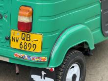 https://riyasewana.com/uploads/bajaj-re-2-213323817086.jpg