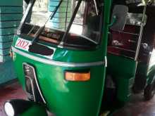 https://riyasewana.com/uploads/bajaj-re-2-22650214873.jpg