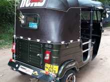 https://riyasewana.com/uploads/bajaj-re-2-2293309222.jpg