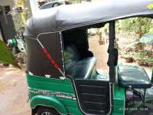 https://riyasewana.com/uploads/bajaj-re-2-281042204733.jpg