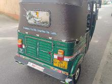 https://riyasewana.com/uploads/bajaj-re-2-291702126354.jpg