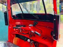 https://riyasewana.com/uploads/bajaj-re-2-301648436514.jpg