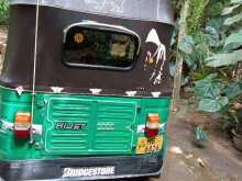 https://riyasewana.com/uploads/bajaj-re-2-302259124982.jpg