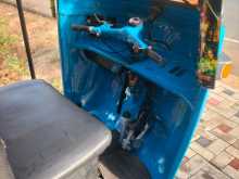 https://riyasewana.com/uploads/bajaj-re-2004-2313472212972.jpg