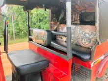 https://riyasewana.com/uploads/bajaj-re-2005-137552917476.jpg
