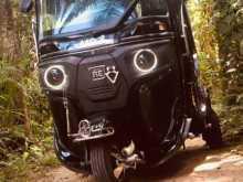 https://riyasewana.com/uploads/bajaj-re-2014-819401712583.jpg