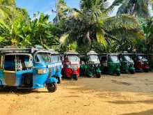 https://riyasewana.com/uploads/bajaj-re-2015-1919044812592.jpg