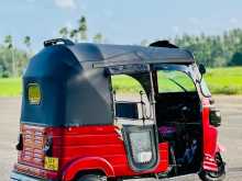 https://riyasewana.com/uploads/bajaj-re-2015-199353212143.jpg