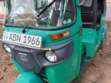 Bajaj RE 2016 Three Wheel