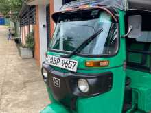 Bajaj RE 2017 Three Wheel