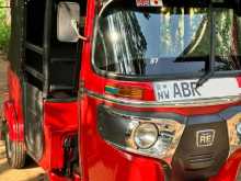 Bajaj RE 2018 Three Wheel