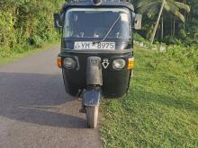 Bajaj RE 205 2011 Three Wheel