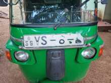 Bajaj RE 205 2011 Three Wheel