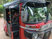 Bajaj RE 205 2014 Three Wheel
