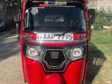 Bajaj RE 205 2015 Three Wheel