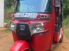 Bajaj RE 205 2015 Three Wheel