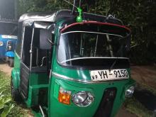 Bajaj RE 205 2011 Three Wheel