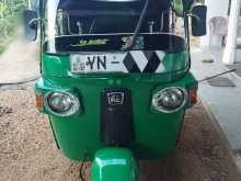 Bajaj RE 205 2011 Three Wheel