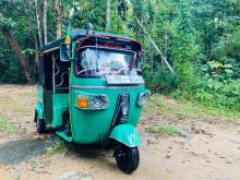 Bajaj RE 205 2011 Three Wheel