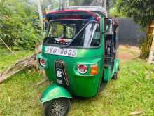Bajaj RE 205 2011 Three Wheel