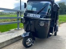 Bajaj RE 205 2011 Three Wheel