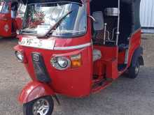 Bajaj RE 205 2010 Three Wheel