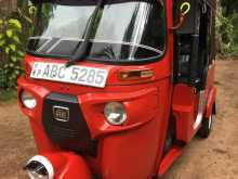 Bajaj RE 205 2015 Three Wheel